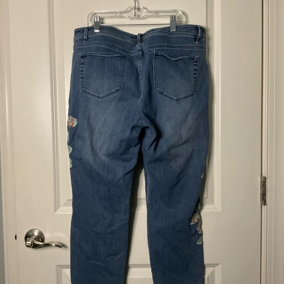 J. Jill Embroidered Denim Crop Jeans - Picture 3 of 7